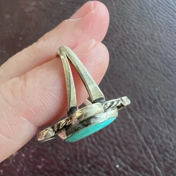 Turquoise Silver Women's Ring - Picture 2 of 5